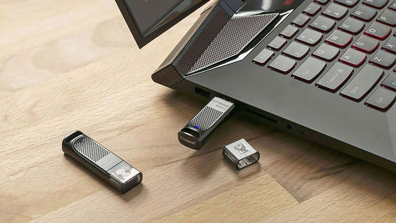 see a usb flash drive that has been formatted for mac on a pc